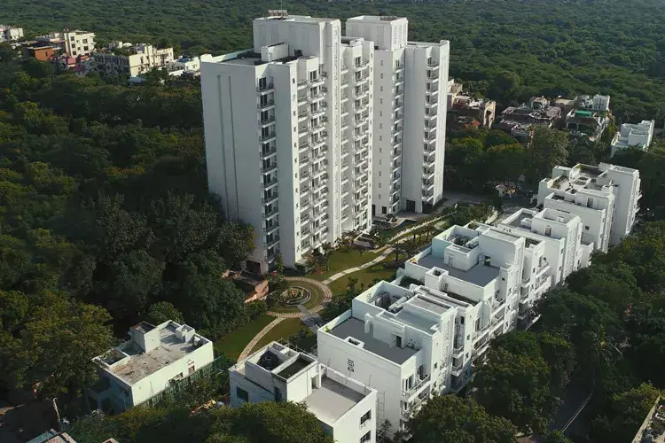 DLF Kings Court Delhi Gallery Image 2