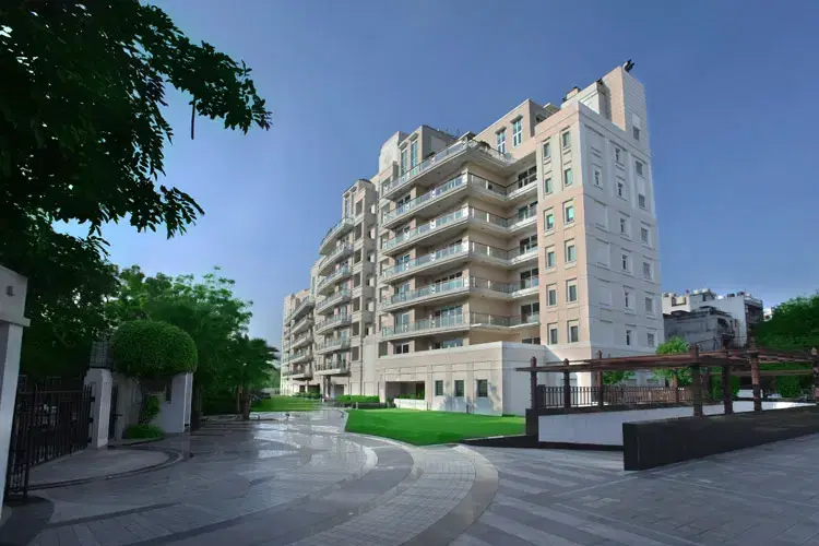 DLF Queens Court Delhi Gallery Image 2